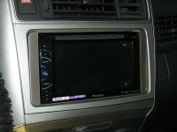 Фотография установки магнитолы Pioneer AVH-X2500BT в Toyota Verso