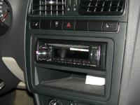 Фотография установки магнитолы Pioneer DEH-X3600UI в Volkswagen Polo V