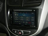 Фотография установки магнитолы Sony XAV-64BT в Hyundai Solaris