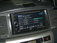 Фотография установки магнитолы JVC KW-AV61BTEE в Toyota Corolla IX