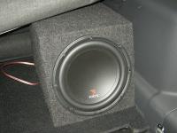 Установка сабвуфера Focal Performance Sub P 25 в Mitsubishi Pajero IV