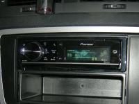 Фотография установки магнитолы Pioneer DEH-80PRS в Skoda Octavia (A5)