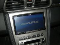 Фотография установки магнитолы Alpine INE-W977BT в Porsche 911 (997)