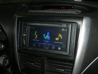 Фотография установки магнитолы Pioneer AVIC-F950BT в Subaru Forester (SH)