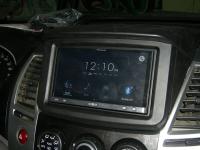 Фотография установки магнитолы Pioneer AppRadio SPH-DA110 в Mitsubishi Pajero Sport