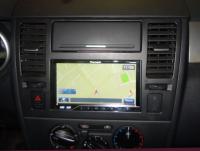 Фотография установки магнитолы Pioneer Navgate 42 в Nissan Tiida