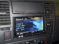 Фотография установки магнитолы Pioneer AVH-P4200DVD в Nissan Tiida