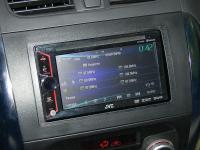 Фотография установки магнитолы JVC KW-V20BTEE в Suzuki SX4