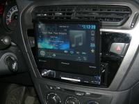 Фотография установки магнитолы Pioneer AVH-X7500BT в Peugeot 301