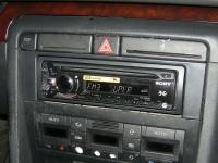 Фотография установки магнитолы Sony CDX-G1003UR в Audi A4 (B6)