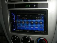 Фотография установки магнитолы JVC KW-V30BTEE в Chevrolet Lacetti