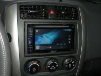 Фотография установки магнитолы Pioneer AVH-160DVD в Suzuki Liana