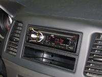 Фотография установки магнитолы JVC KD-R537EE в Mitsubishi Lancer X