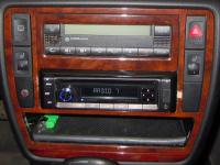 Фотография установки магнитолы Blaupunkt San Francisco 310 в Volkswagen Passat