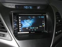 Фотография установки магнитолы Pioneer AVH-X1600DVD в Hyundai Elantra V