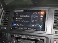 Фотография установки магнитолы Pioneer AVH-X8600BT в Volkswagen Multivan T5