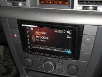 Фотография установки магнитолы Pioneer AVH-X8600BT в Opel Vectra