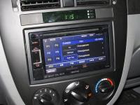 Фотография установки магнитолы Kenwood DDX35 в Daewoo Gentra