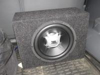 Установка сабвуфера JBL GT5-10 в Toyota Land Cruiser 120