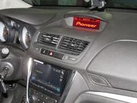 Фотография установки магнитолы Pioneer AVH-X8600BT в Opel Mokka