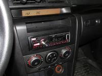 Фотография установки магнитолы JVC KD-X310BTE в Mazda 3