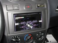 Фотография установки магнитолы Pioneer FH-X720BT в Ford Fiesta