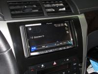 Фотография установки магнитолы Pioneer AVH-X8700BT в Toyota Camry V50