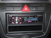 Фотография установки магнитолы Pioneer DEH-2300UBB в KIA Picanto