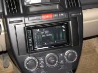 Фотография установки магнитолы Pioneer AVH-X1700DVD в Land Rover Freelander 2