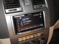 Фотография установки магнитолы Pioneer AVH-X8700BT в UAZ Patriot