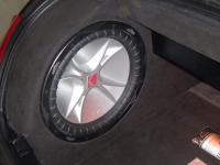 Установка сабвуфера Kicker CVR12 в BMW 6 (F12)