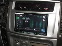 Фотография установки магнитолы Pioneer AVH-X5700BT в Toyota Land Cruiser 100