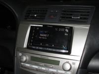 Фотография установки магнитолы Pioneer AVH-X8700BT в Toyota Camry V40