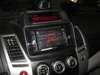 Фотография установки магнитолы Pioneer AVH-X1700DVD в Mitsubishi Pajero Sport