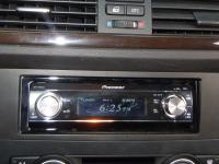 Фотография установки магнитолы Pioneer DEH-P88RSII в BMW 3 (E92)