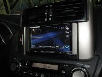 Фотография установки магнитолы Pioneer AVH-X8700BT в Toyota Land Cruiser 150