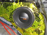 Установка сабвуфера Hertz ES F20.5 в Hyundai ix35