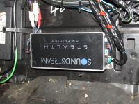 Установка усилителя Soundstream ST4.1000D в Mercedes S class (W126)