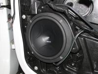 Установка акустики Hertz ESK 165.5 в Volvo V40
