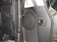 Установка сабвуфера Kicker 43CVT104 в Toyota Land Cruiser 200