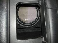 Установка сабвуфера Focal Access 25 A4 h-box vented в Mercedes E class (W212)