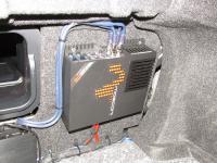 Установка усилителя Mosconi Gladen One 80.4 в Toyota Camry V50