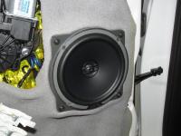 Установка акустики Hertz MPX 165.3 Pro в Hyundai Santa Fe (III)