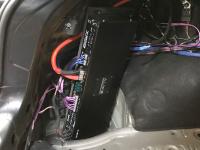 Установка усилителя Audio System X-80.6 в BMW 1 (F20)
