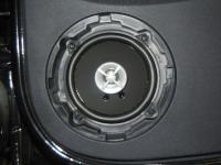 Установка акустики JBL GT5-502 в Renault Sandero