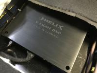 Установка усилителя Helix V EIGHT DSP в Audi Q3