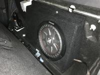 Установка сабвуфера Kicker 43CWRT101 в Fiat Fullback