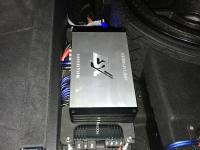 Установка усилителя DD Audio DM1500a в Audi Q7 II (4M)