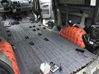 Установка Comfort Mat Integra в Volkswagen Caravelle T5