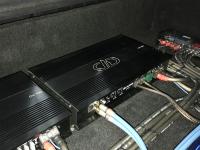 Установка усилителя DD Audio C2.150 в Hyundai Santa Fe (IV)